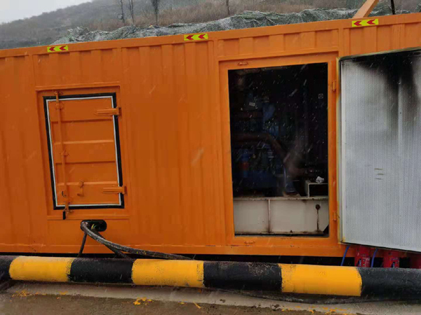 新邱出租发电机-船用柴油发电机的工作原理是怎么样的？